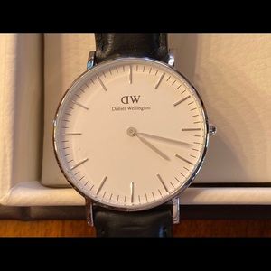 Daniel Wellington Sheffield women’s 36 mm watch